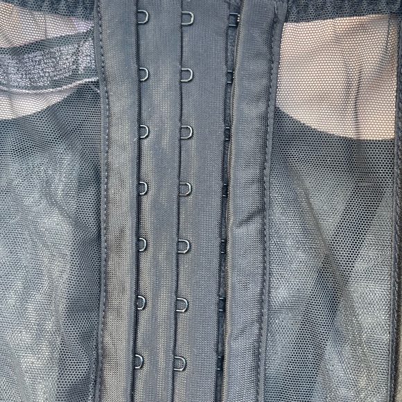 Victoria's Secret black underwire lace corset lightly padded size 34B - Picture 8 of 8